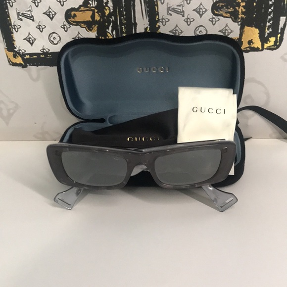 New Authentic Gucci GG0516S 002 Transparent Grey Square Silver Mirror Lens - Picture 12 of 15